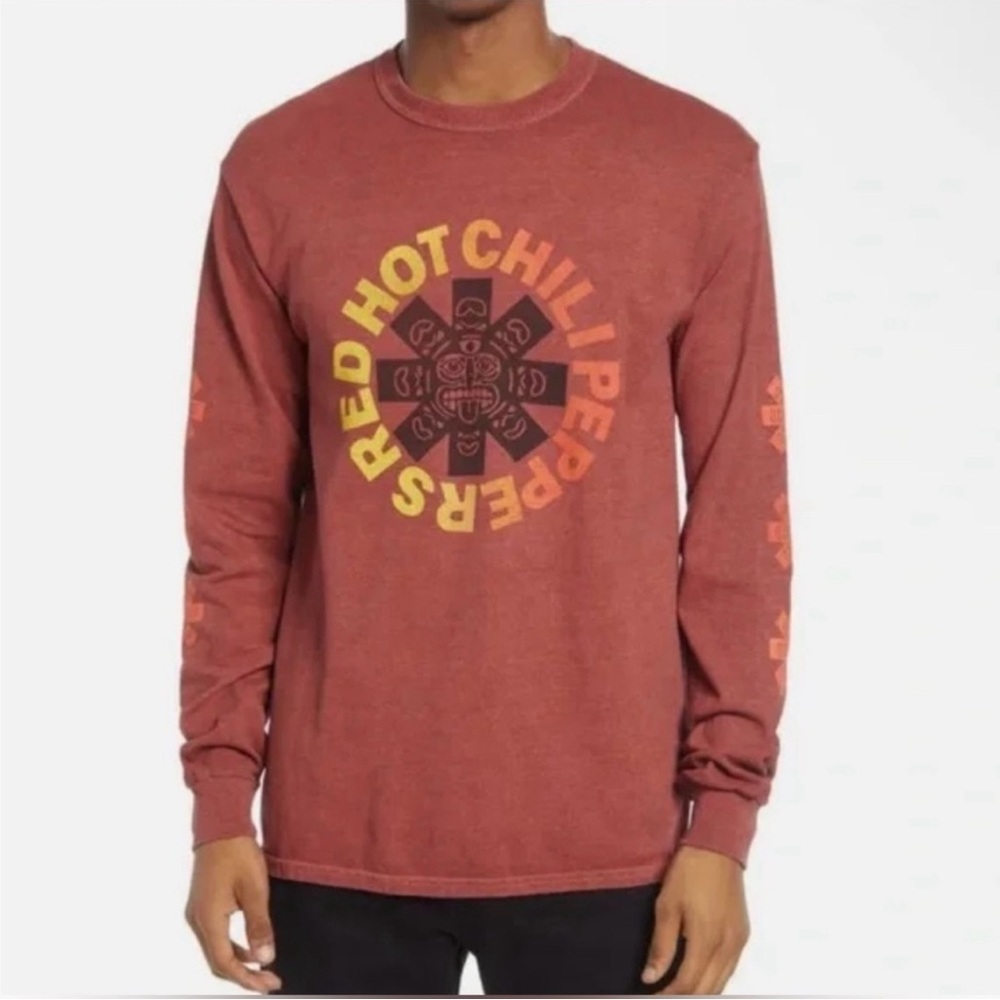 NWT Red Hot Chili Peppers Men’s Vintage Wash Long Sleeve Graphic Tee Shirt